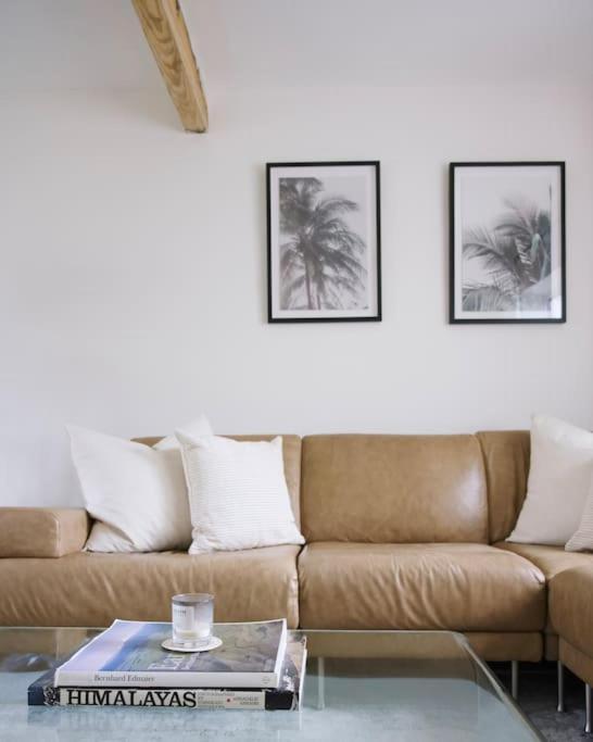 The Palm House Falmouth - Minutes From The Beach! Εξωτερικό φωτογραφία