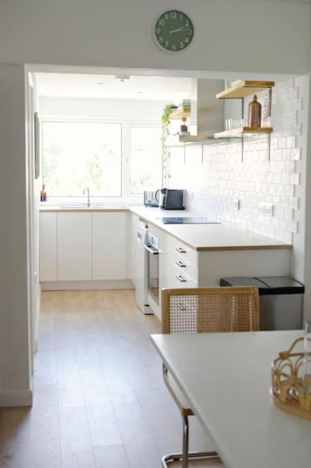 The Palm House Falmouth - Minutes From The Beach! Εξωτερικό φωτογραφία
