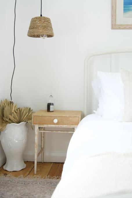 The Palm House Falmouth - Minutes From The Beach! Εξωτερικό φωτογραφία