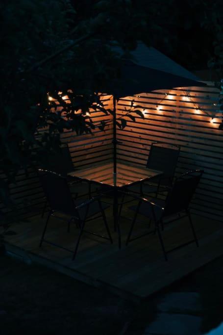 The Palm House Falmouth - Minutes From The Beach! Εξωτερικό φωτογραφία